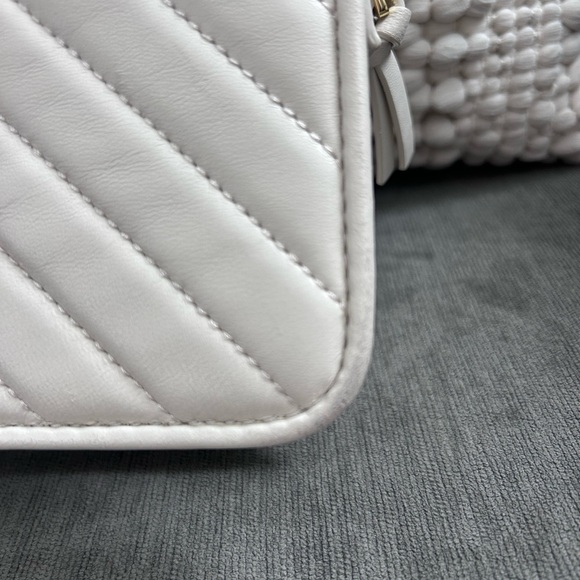 Tory Burch Fleming Convertible Soft Leather Crossbody Bag - Picture 8 of 9